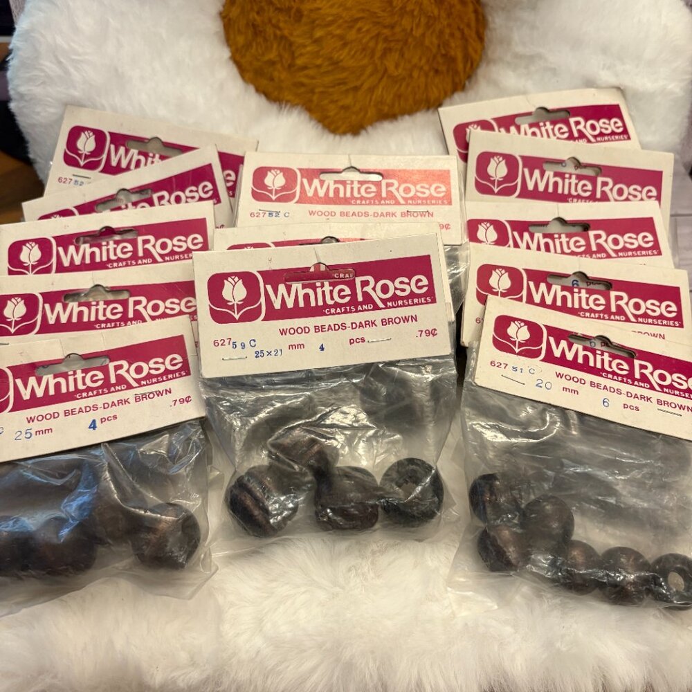 Vintage Wooden Beads Lot  White Rose New in Package Various Sizes (SKU: 124MI)